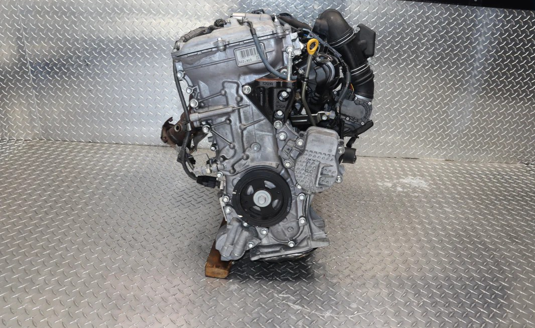 2ZR-FXE (4)